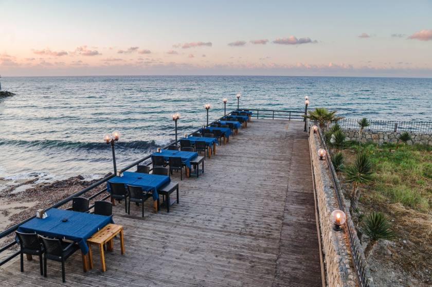 Driftwood Beach Bar & Restaurant